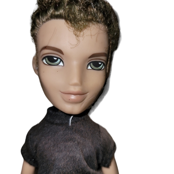 Vtg 2002 Bratz Boyz Dylan First Edition Guy Doll w/Clothes Green Eyes Brown Hair - Picture 3 of 5